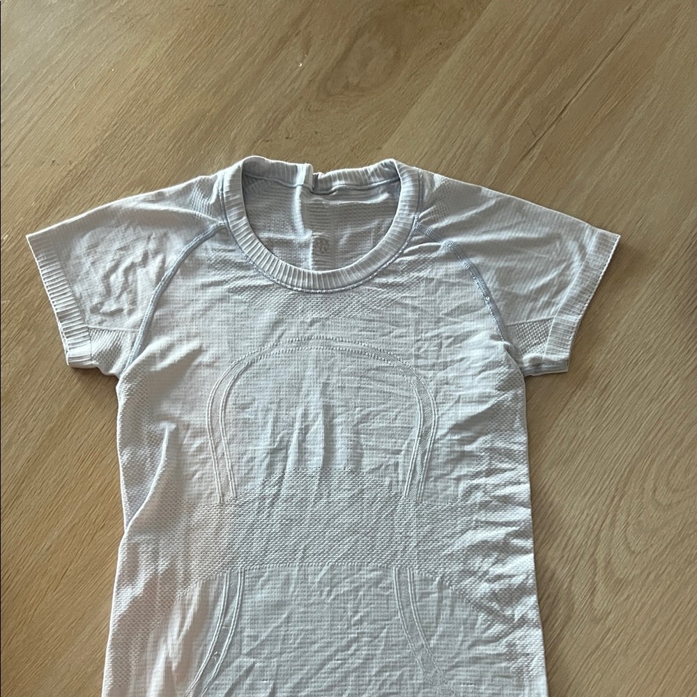 Lululemon Athletica Cream Ribbed Top
